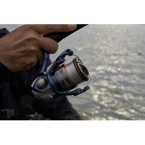 SHIMANO NASCI FD C3000 HG